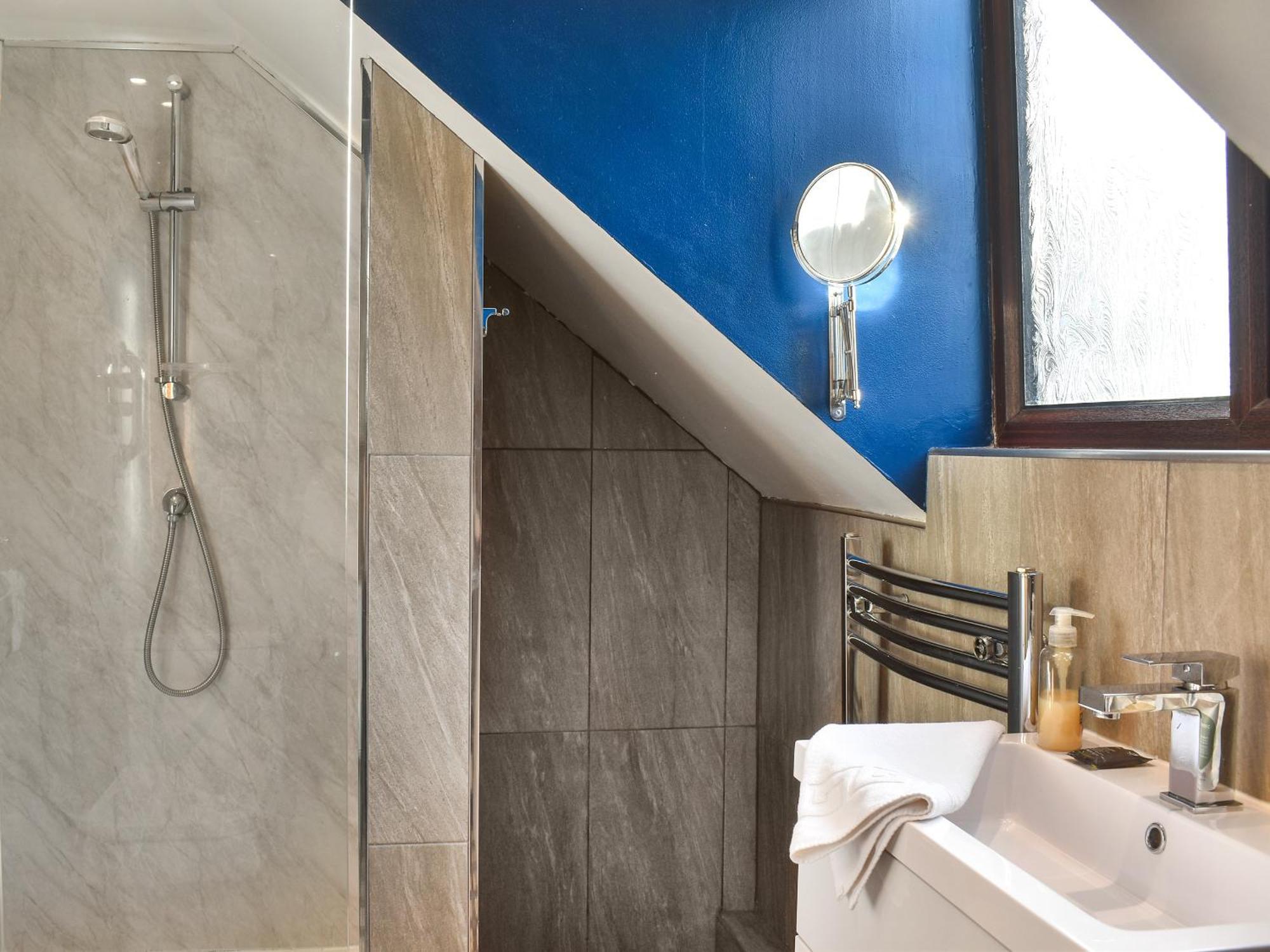 Larpool Mews Villa Уитби Екстериор снимка